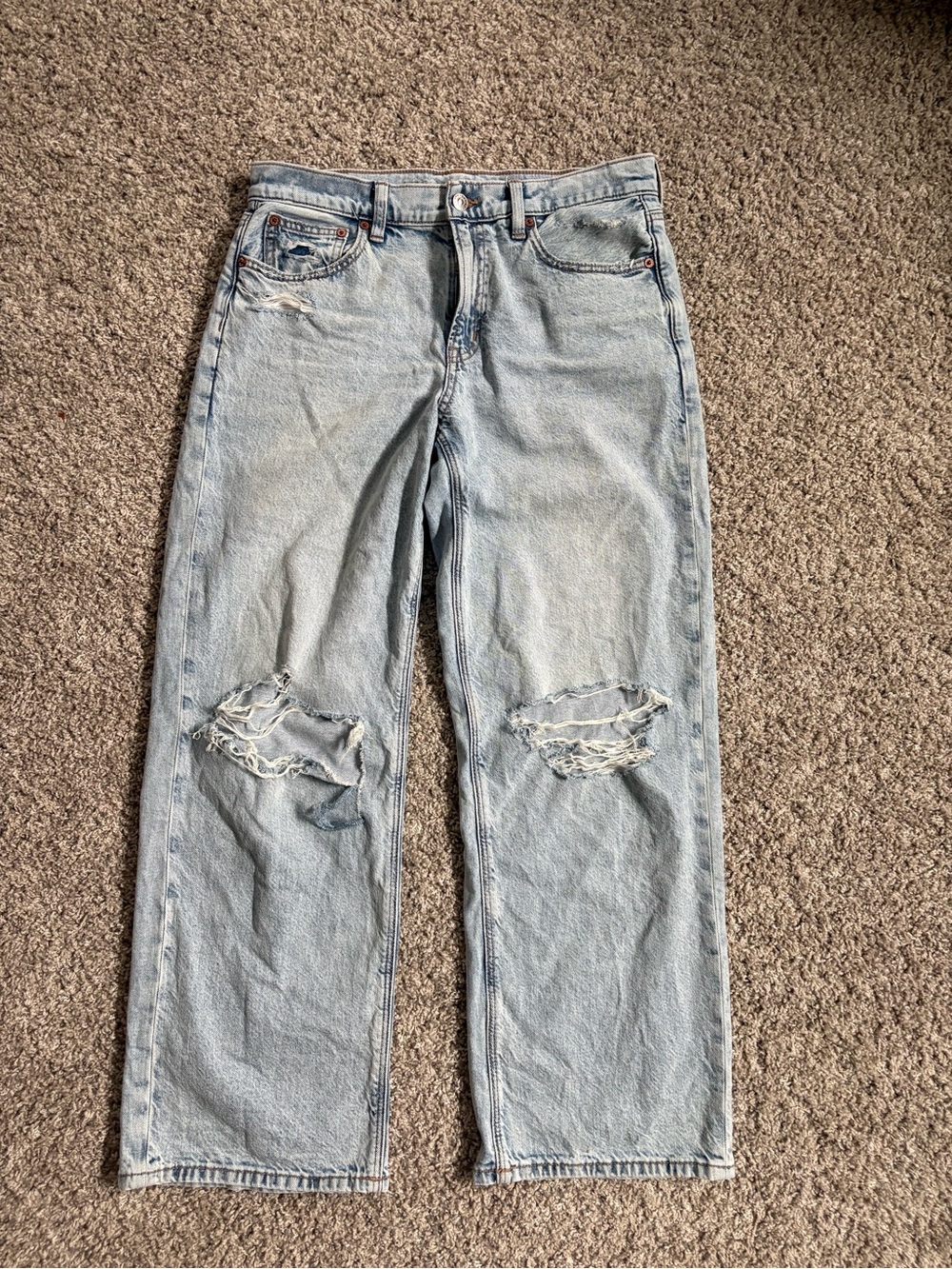 American Eagle Outfitters Light Blue Straight Leg Jeans with Knee Rips